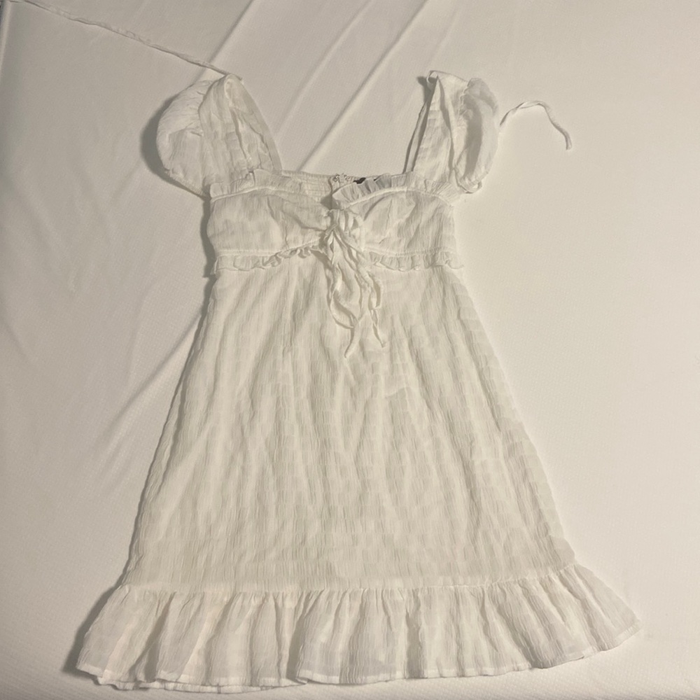 size S Lulu’s white mini dress